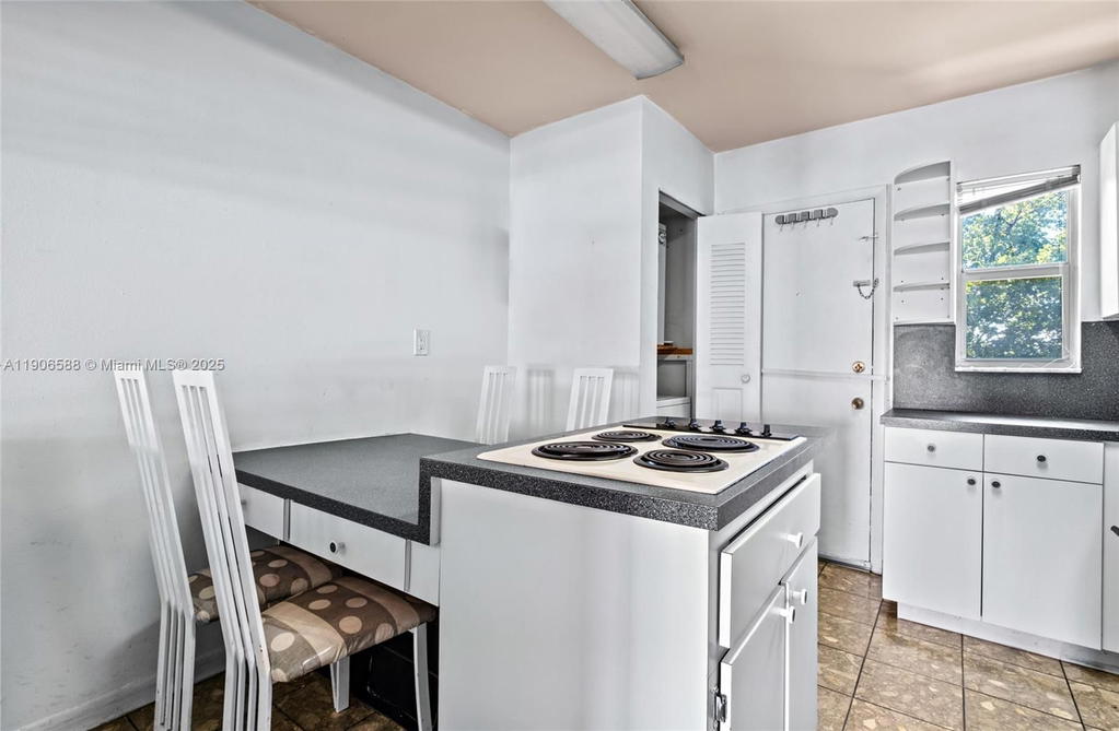 Real estate property located at 1950 54th St #313, Miami-dade, Westland-eden Condo I, Hialeah, FL