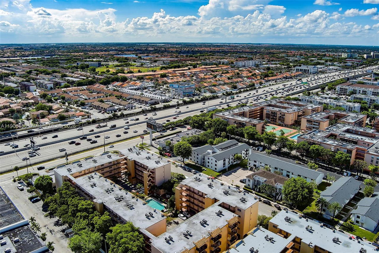 Real estate property located at 1950 54th St #313, Miami-dade, Westland-eden Condo I, Hialeah, FL