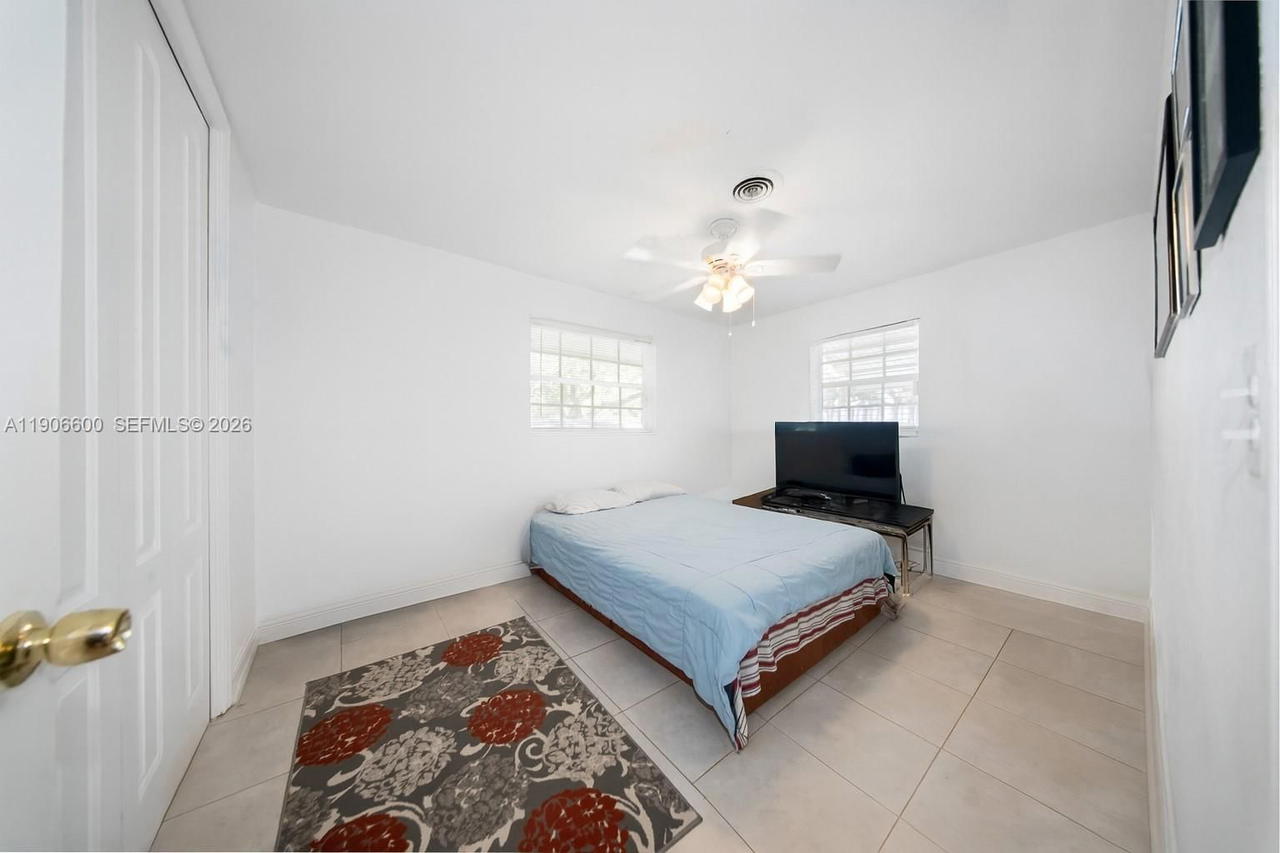 Real estate property located at 9426 52nd St, Broward, Summertime Isles 1st Add, Cooper City, FL