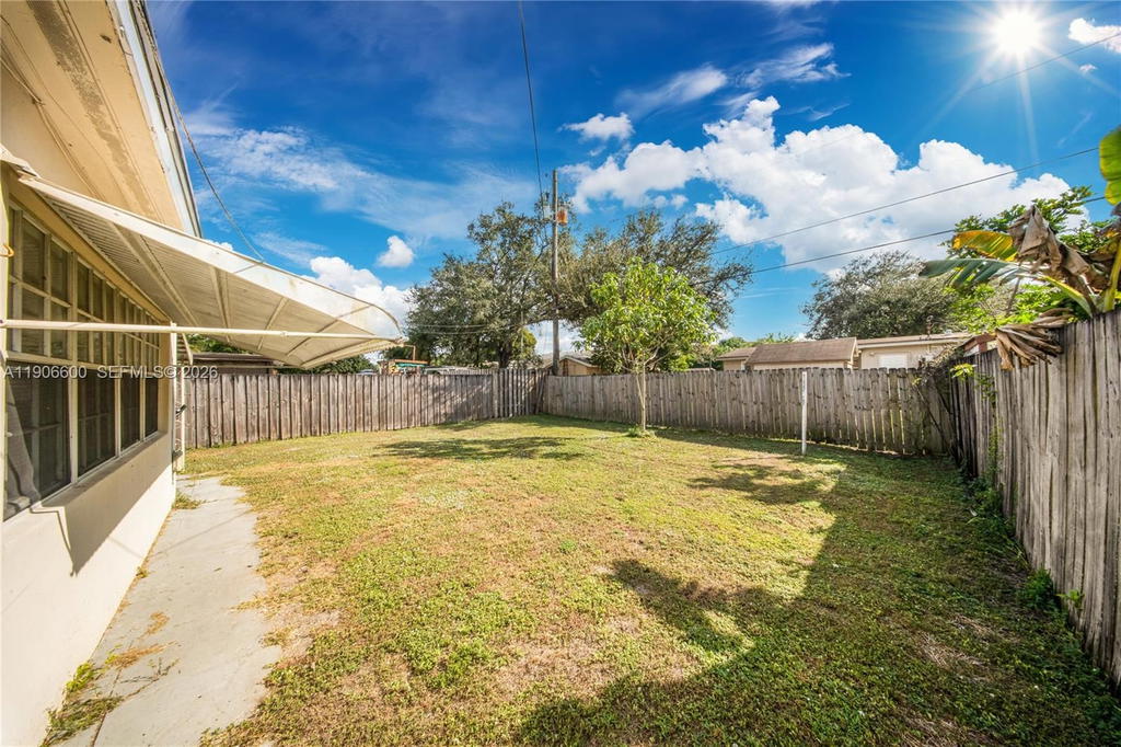 Real estate property located at 9426 52nd St, Broward, Summertime Isles 1st Add, Cooper City, FL