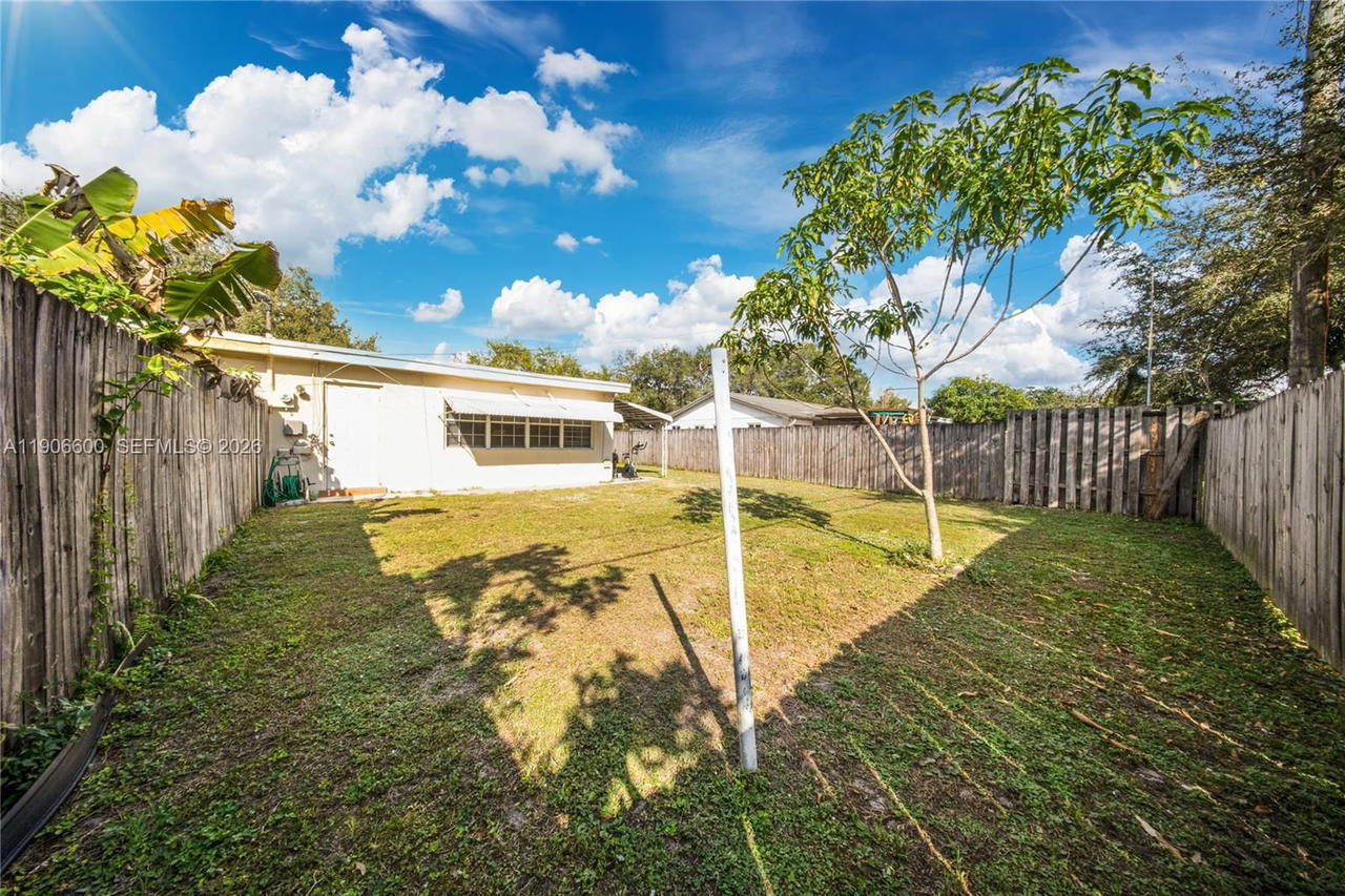 Real estate property located at 9426 52nd St, Broward, Summertime Isles 1st Add, Cooper City, FL