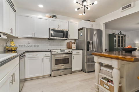 Real estate property located at 1603 105th St #3-9, Miami-dade, Harbour Club Villas Condo, Miami Shores, FL