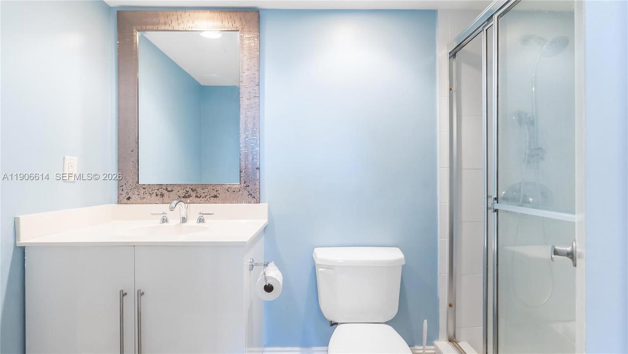 Real estate property located at 3000 Ocean Dr #420, Broward, Residences On Hollywood B, Hollywood, FL