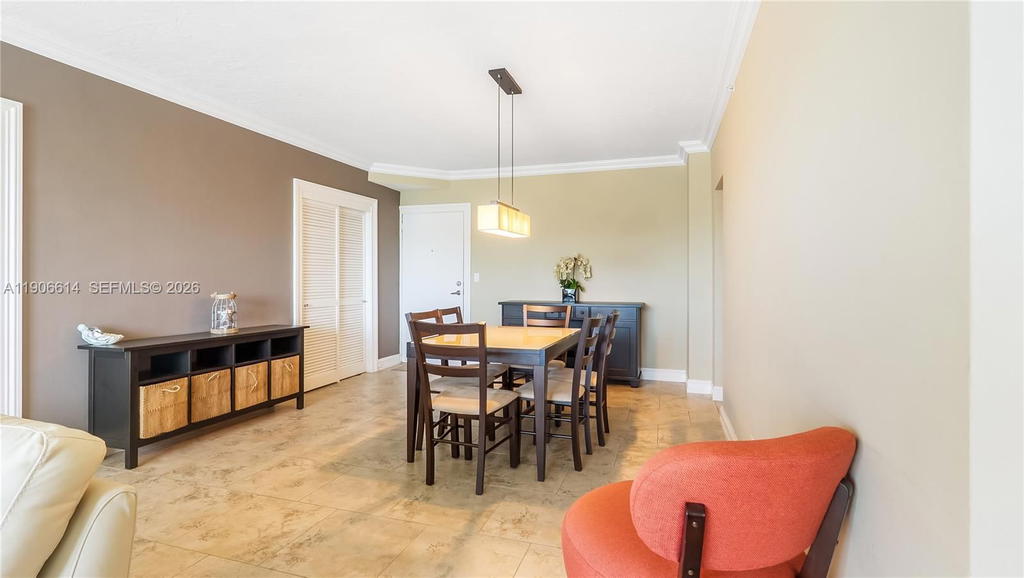 Real estate property located at 3000 Ocean Dr #420, Broward, Residences On Hollywood B, Hollywood, FL