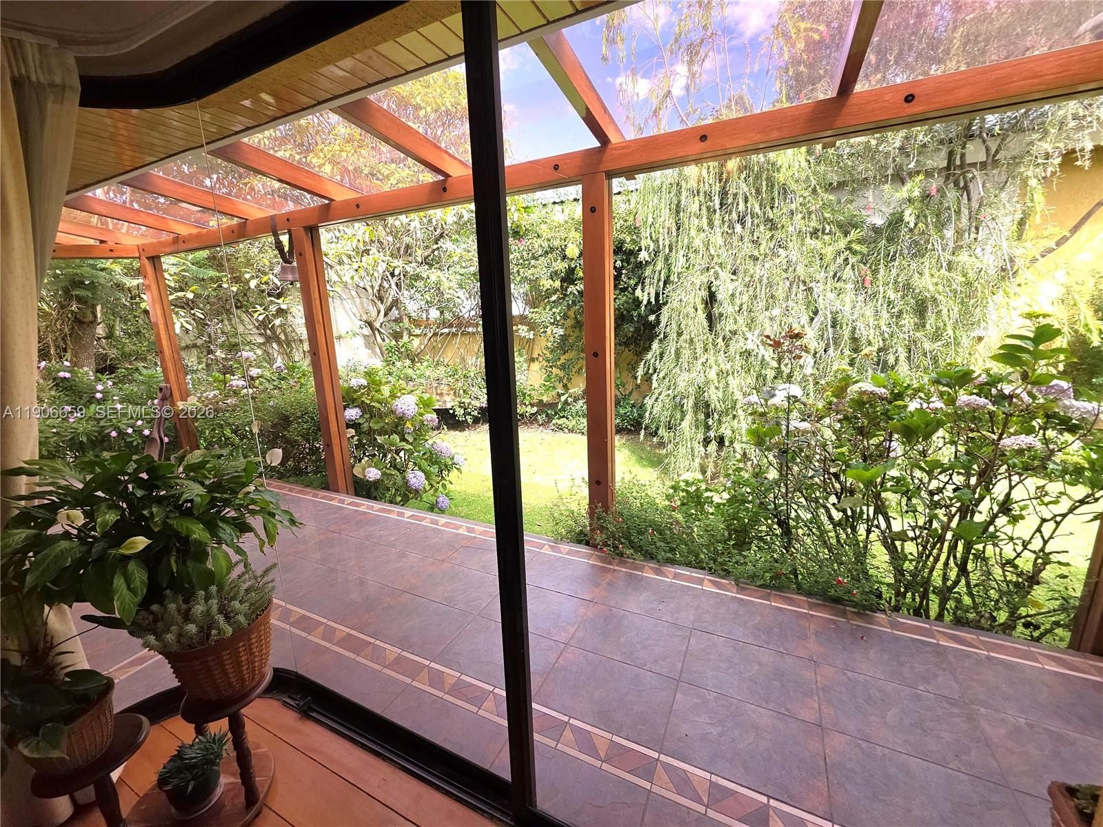 Real estate property located at , Other, Conjunto Alelies, Quito, OS, EC