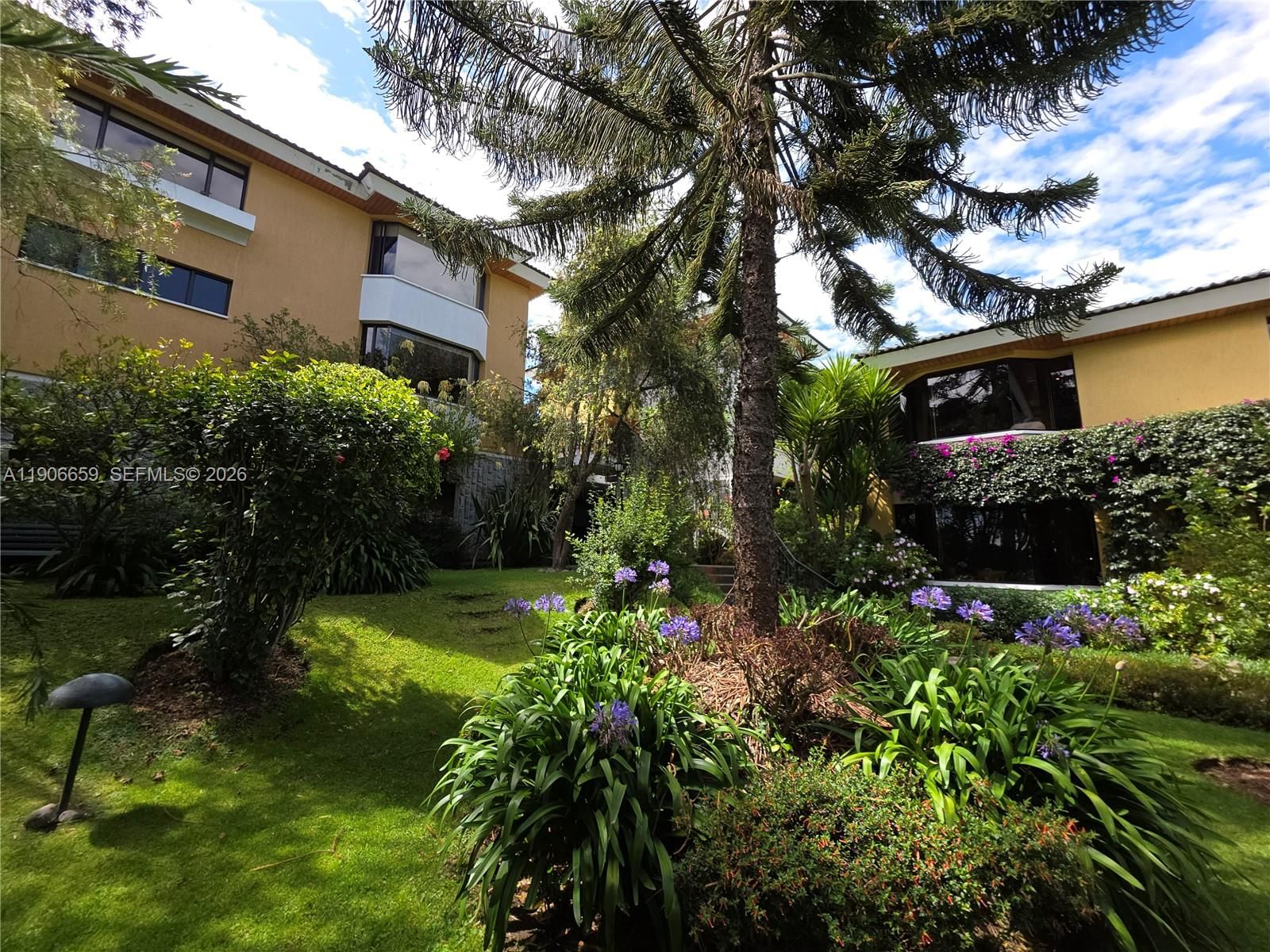 Real estate property located at , Other, Conjunto Alelies, Quito, OS, EC