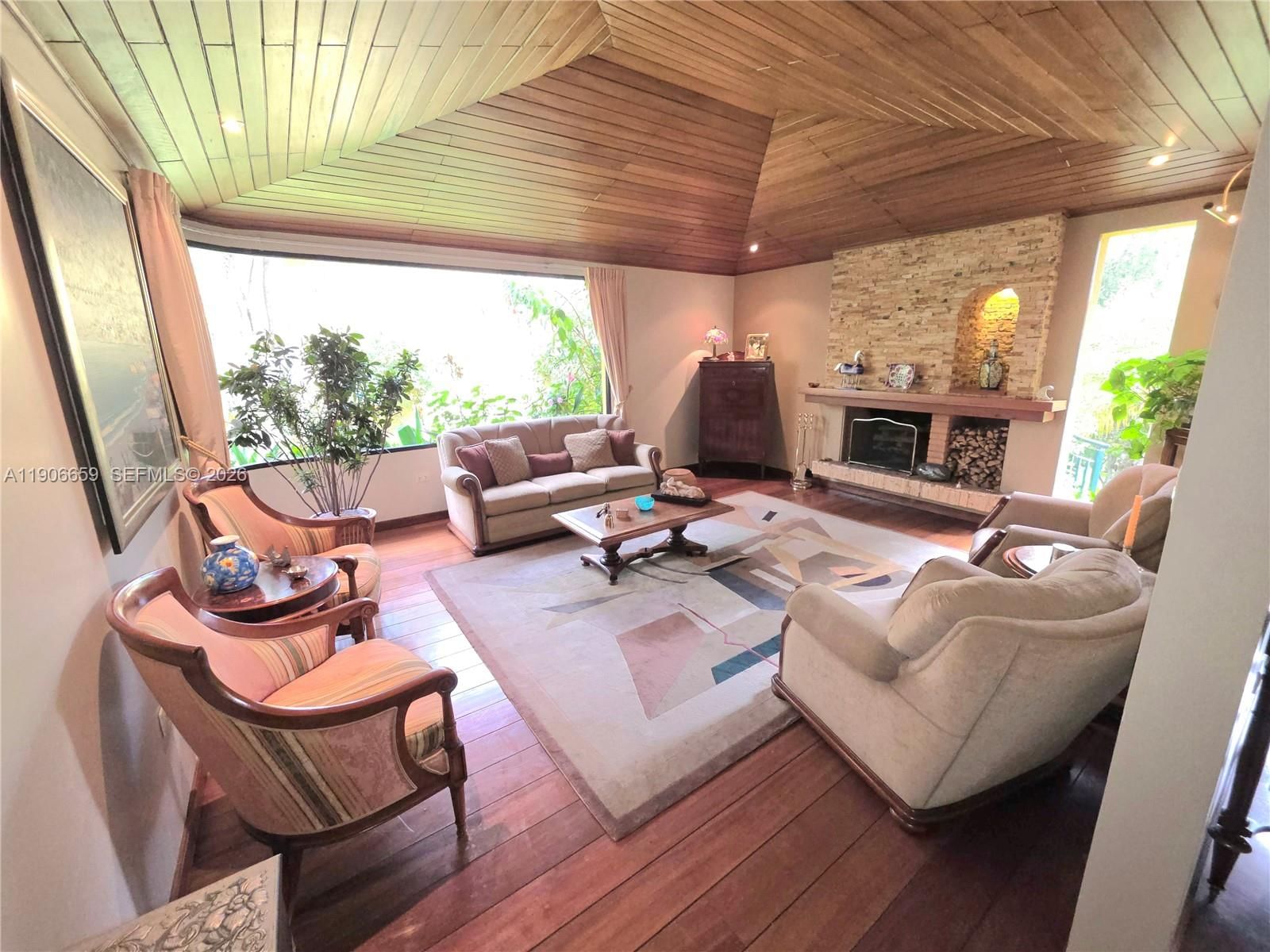 Real estate property located at , Other, Conjunto Alelies, Quito, OS, EC