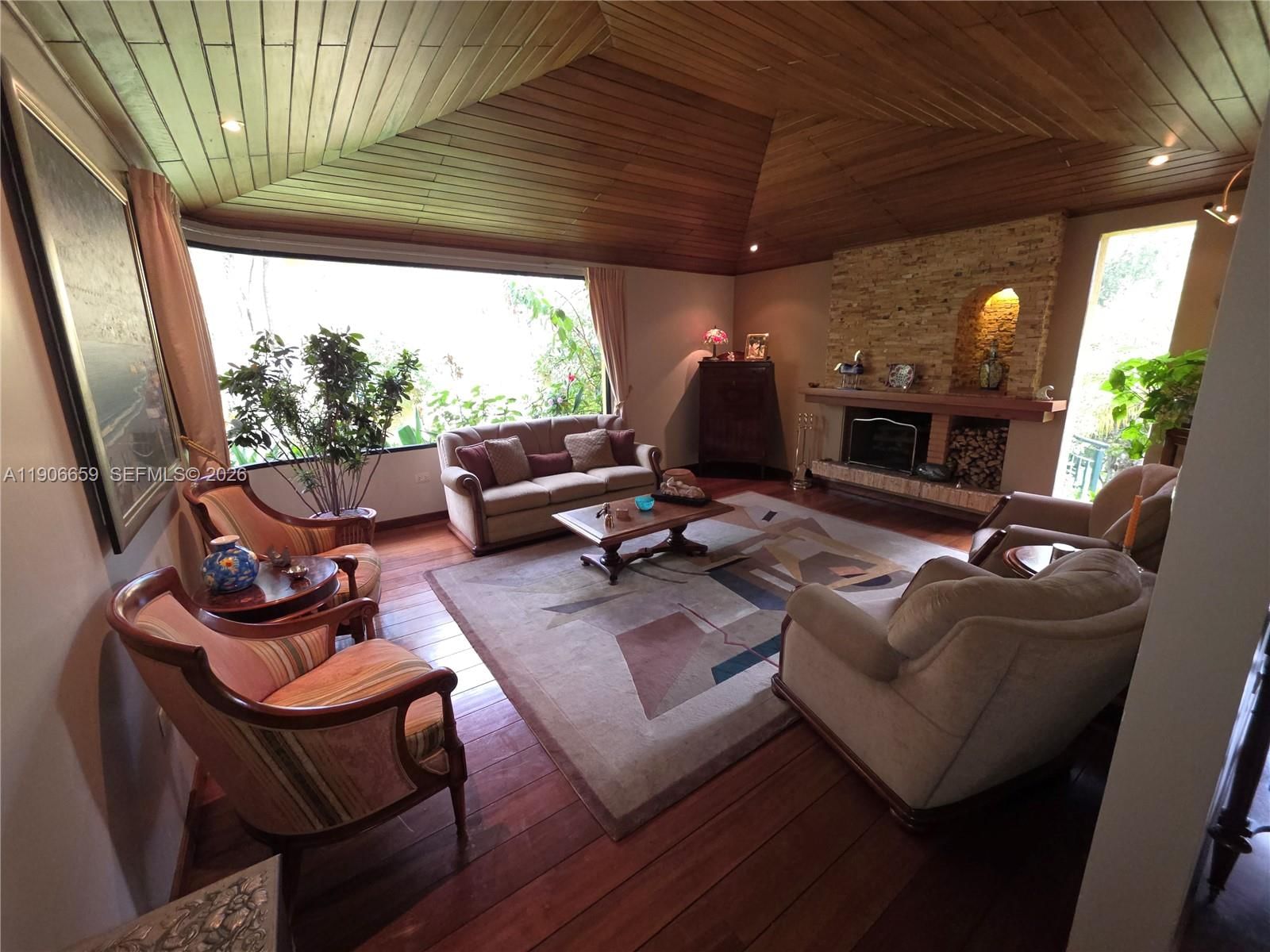 Real estate property located at , Other, Conjunto Alelies, Quito, OS, EC