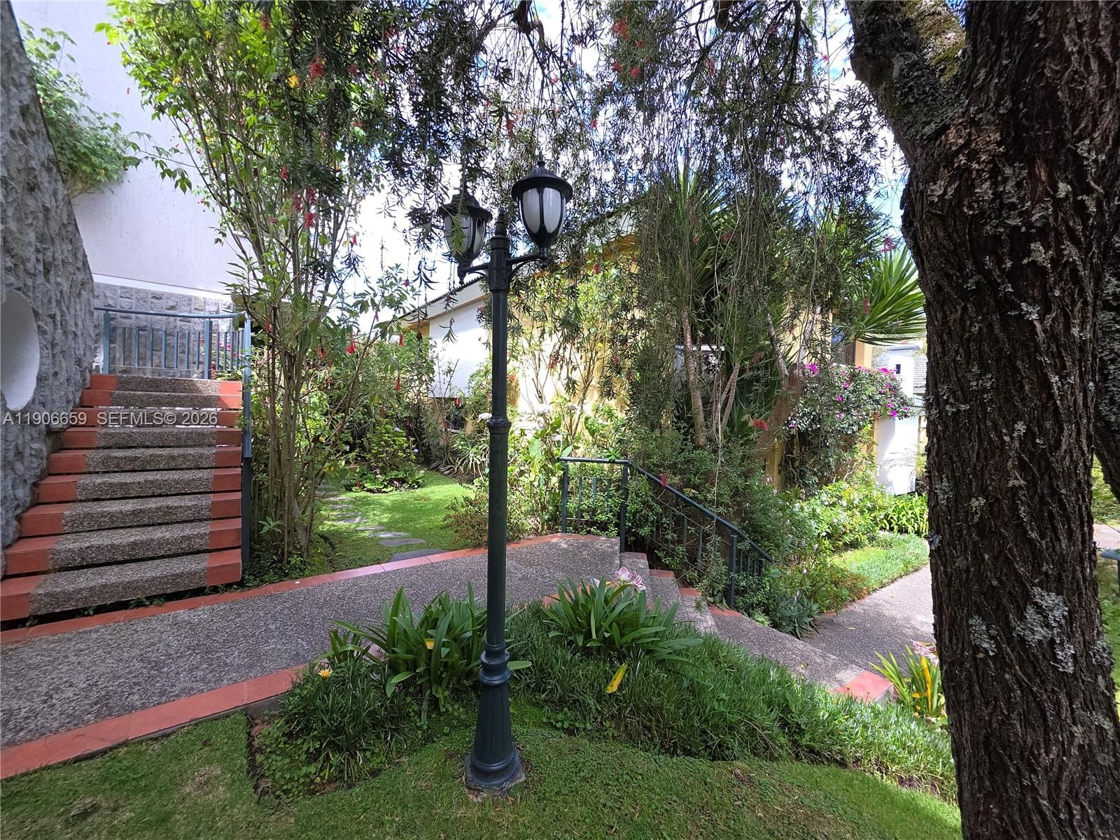 Real estate property located at , Other, Conjunto Alelies, Quito, OS, EC
