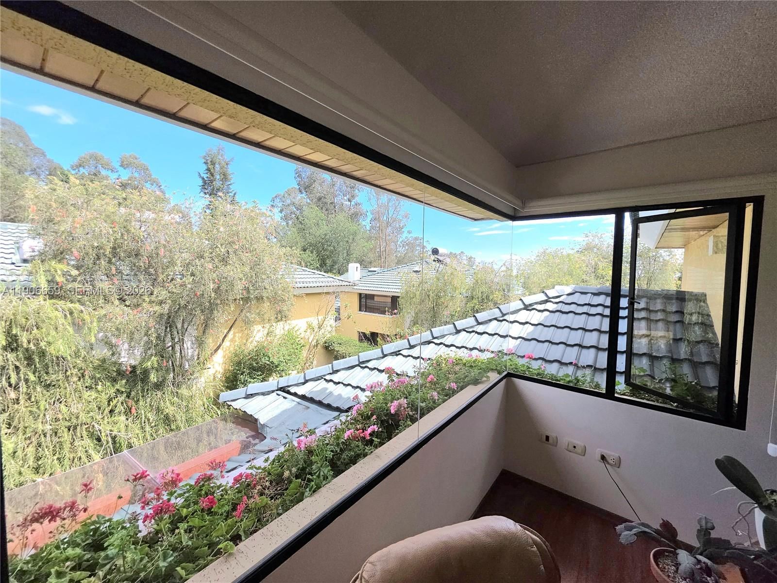 Real estate property located at , Other, Conjunto Alelies, Quito, OS, EC