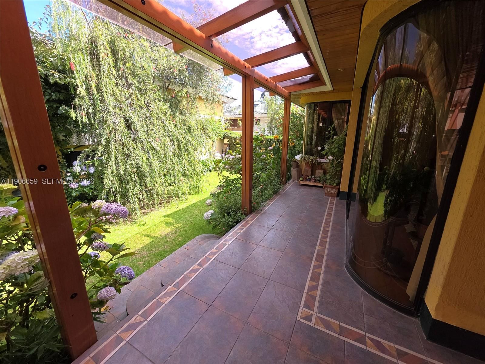 Real estate property located at , Other, Conjunto Alelies, Quito, OS, EC