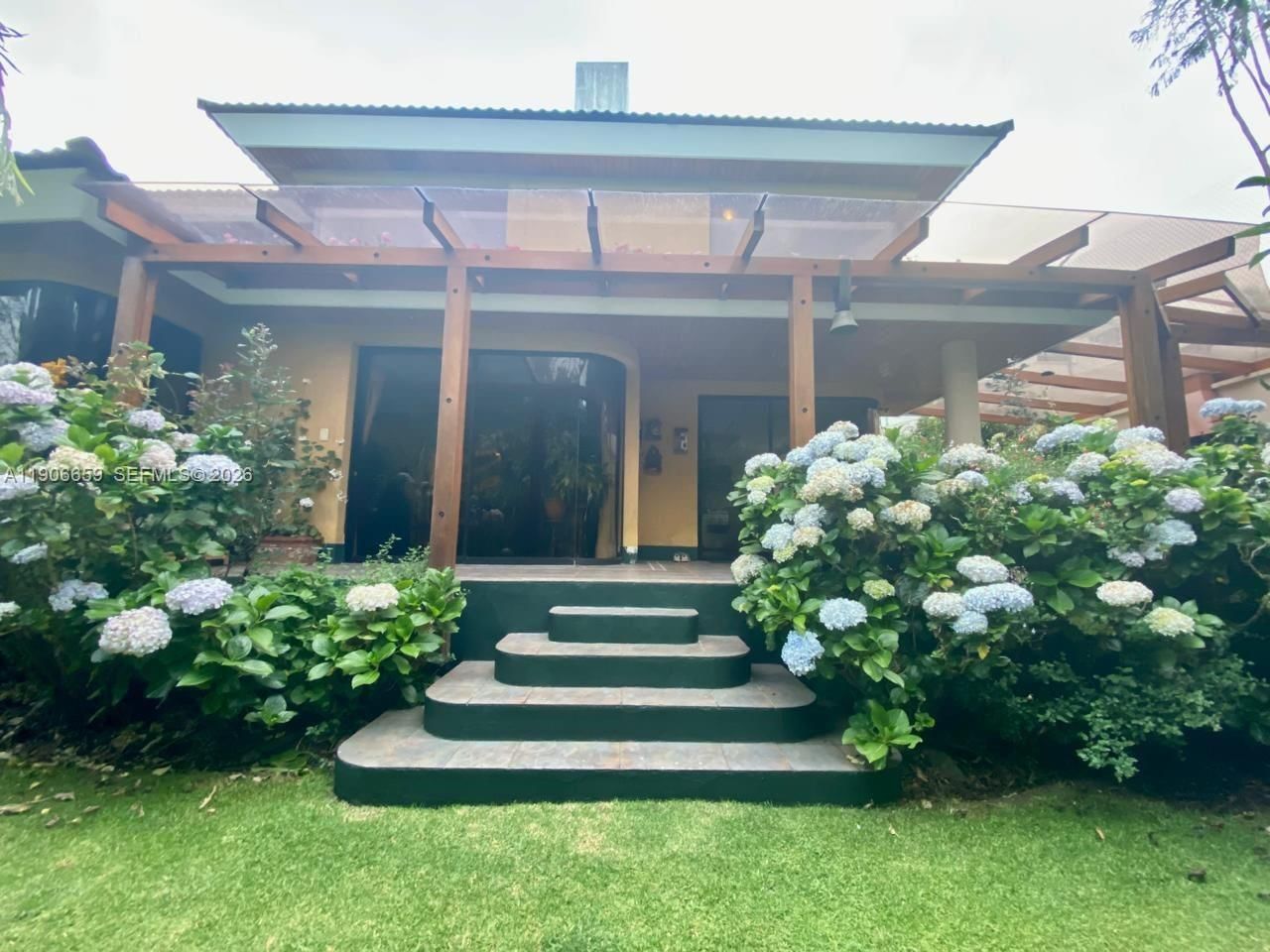 Real estate property located at , Other, Conjunto Alelies, Quito, OS, EC