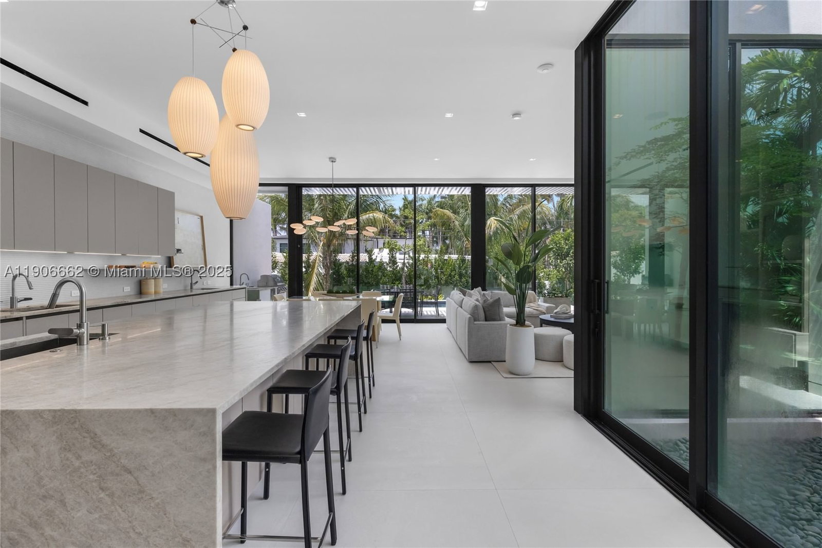 Real estate property located at 4504 Sheridan Ave, Miami-dade, Surprise Lake, Miami Beach, FL