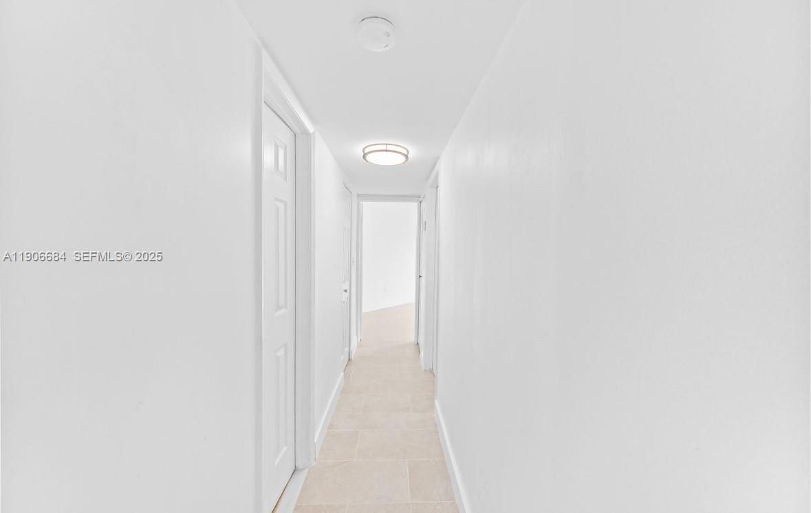 Real estate property located at 680 Park Dr #3-106, Miami-dade, West Gardens Village Cond, Miami, FL