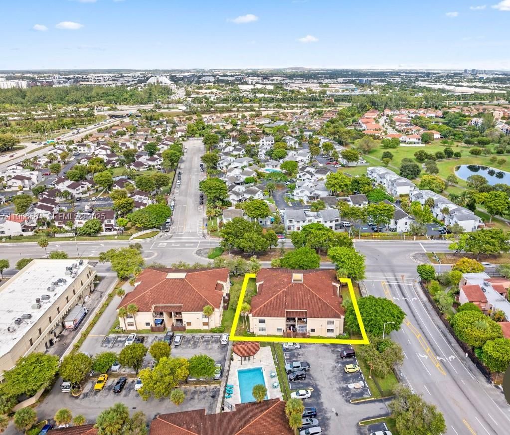 Real estate property located at 680 Park Dr #3-106, Miami-dade, West Gardens Village Cond, Miami, FL