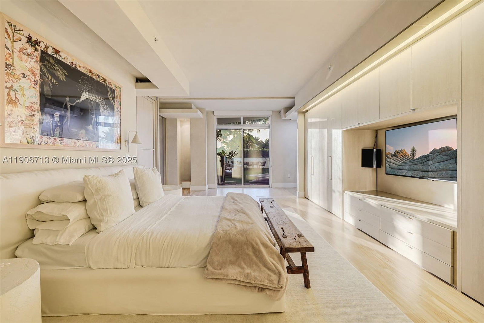 Real estate property located at 2001 Meridian Ave #307, Miami-dade, The Meridian Condo, Miami Beach, FL