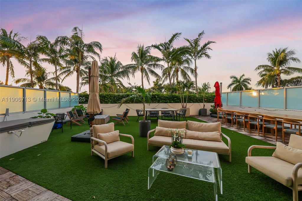 Real estate property located at 2001 Meridian Ave #307, Miami-dade, The Meridian Condo, Miami Beach, FL