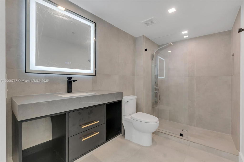 Real estate property located at 31 5th St #901, Miami-dade, Brickell On The River N T, Miami, FL