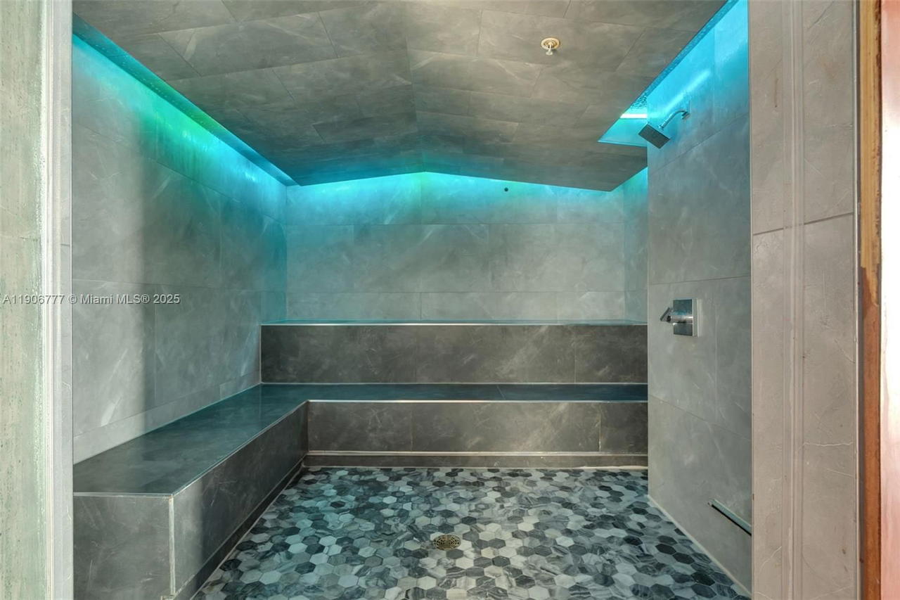 Real estate property located at 31 5th St #901, Miami-dade, Brickell On The River N T, Miami, FL