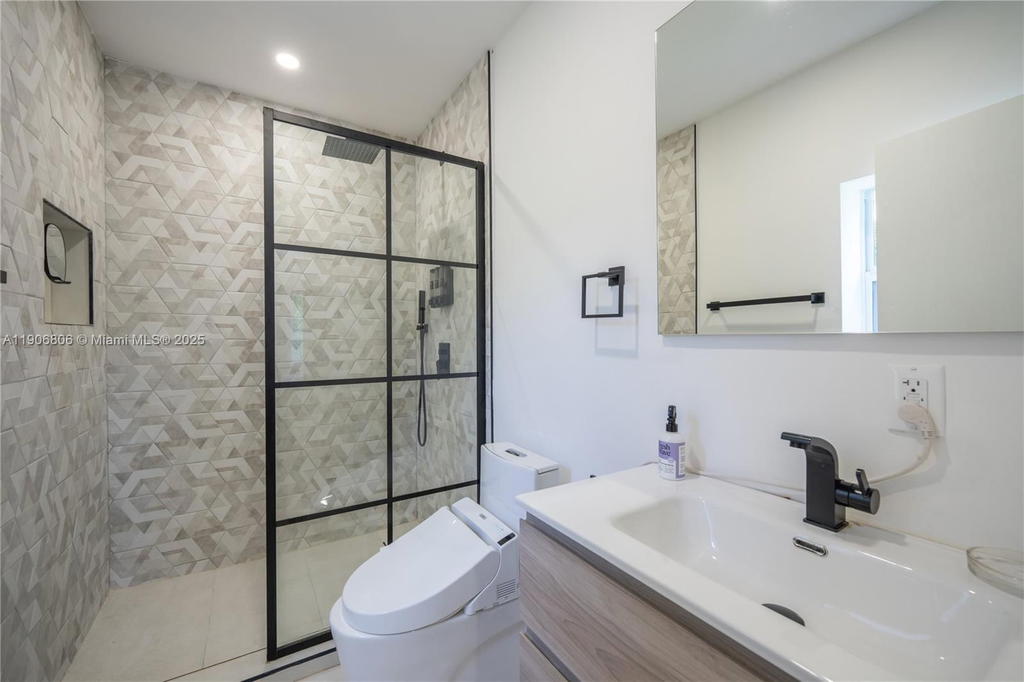 Real estate property located at 545 47th St, Miami-dade, Bay Vista Park Amd Pl, Miami, FL