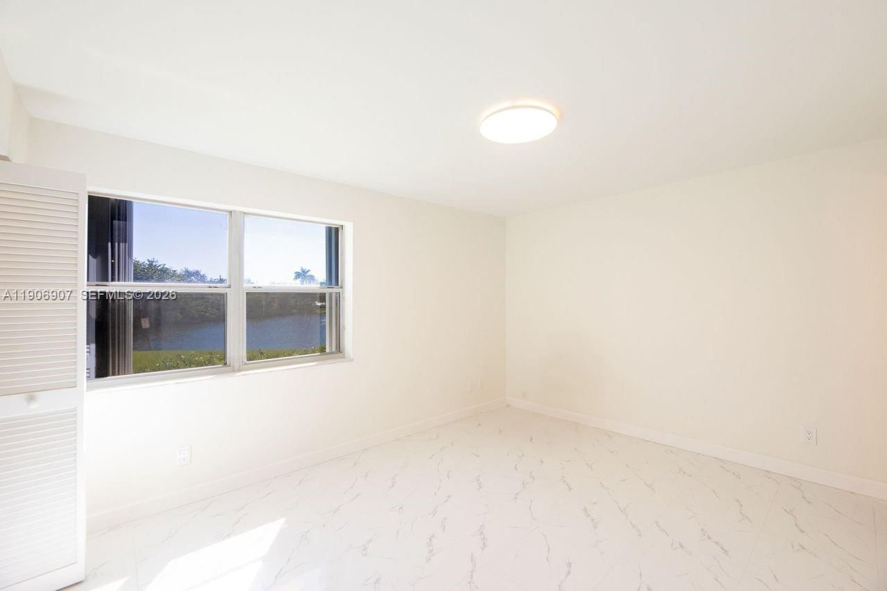 Real estate property located at 11250 13th St #104, Broward, Club Quarters At Raintree, Pembroke Pines, FL
