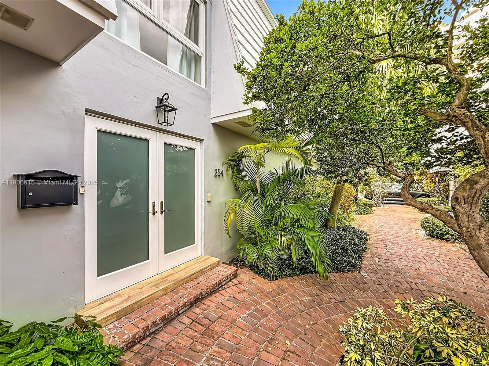 Real estate property located at , Miami-dade, Cape Fla Club Condo Clust, Key Biscayne, FL