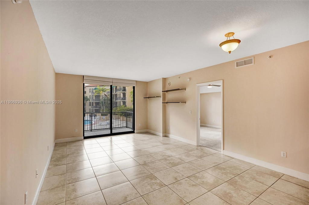 Real estate property located at 55 Merrick Way #619, Miami-dade, 55 Merrick Condo, Coral Gables, FL
