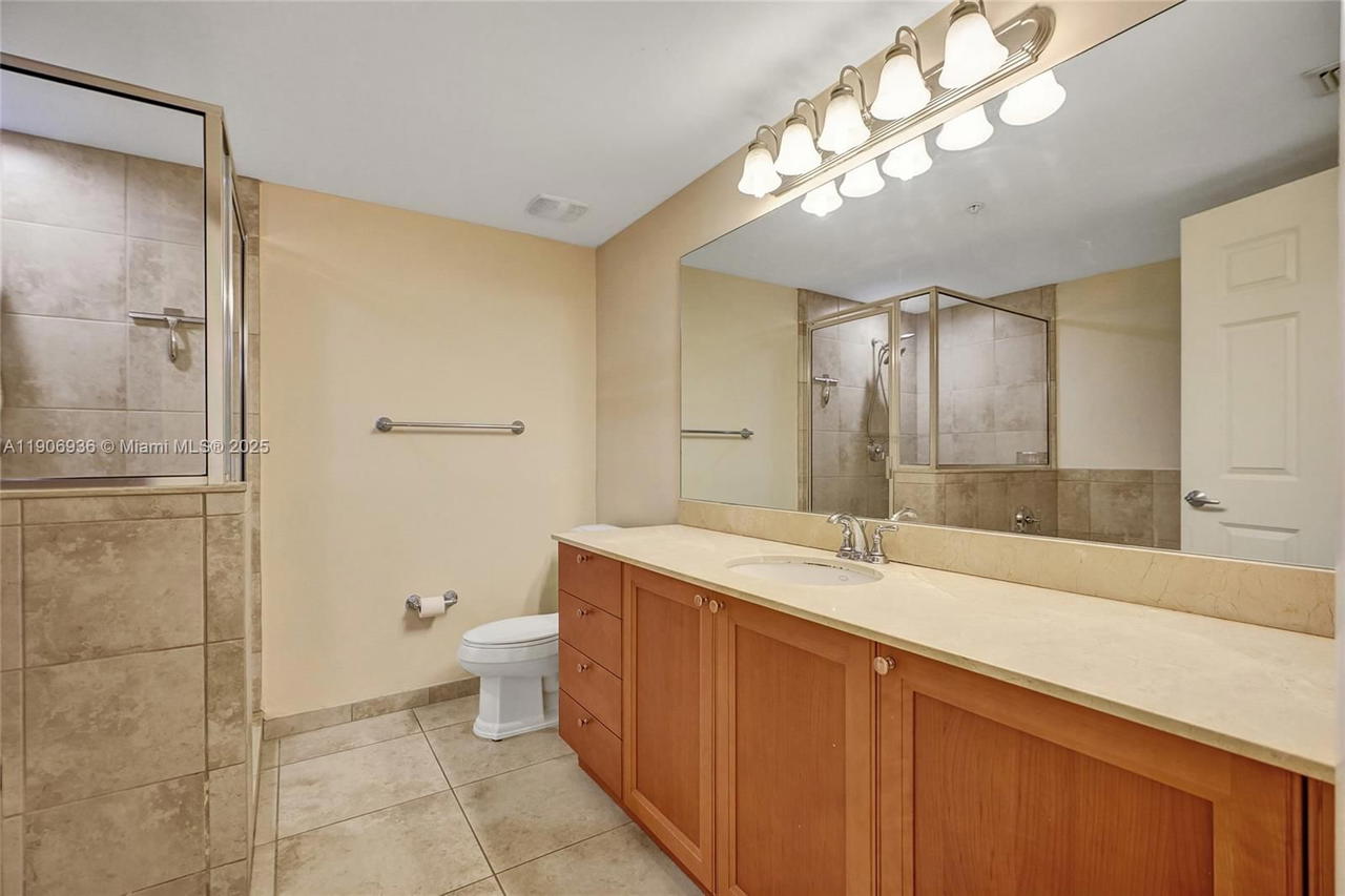 Real estate property located at 55 Merrick Way #619, Miami-dade, 55 Merrick Condo, Coral Gables, FL