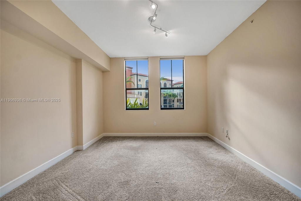 Real estate property located at 55 Merrick Way #619, Miami-dade, 55 Merrick Condo, Coral Gables, FL