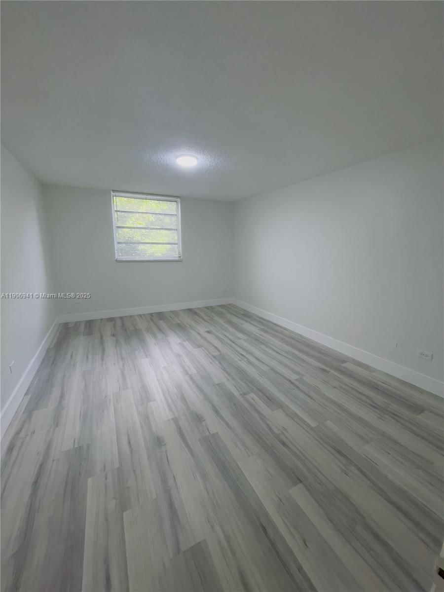 Real estate property located at 443 195th St #338, Miami-dade, Royal Oaks Condo, Miami, FL