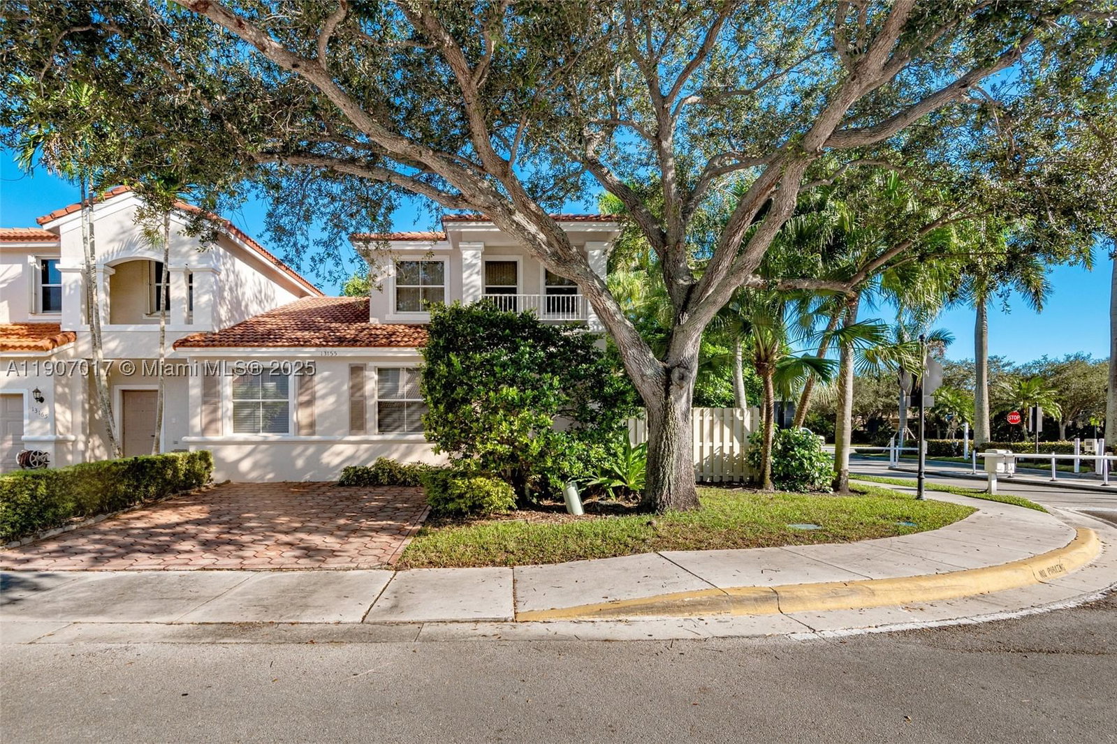 Real estate property located at 13155 9th Ct, Broward, Pembroke Falls Phase 3, Pembroke Pines, FL