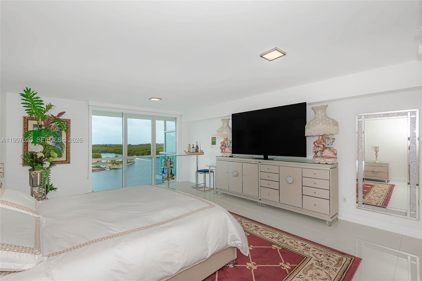 Real estate property located at 400 Sunny Isles Blvd #906, Miami-dade, 400 Sunny Isles Condo Wes, Sunny Isles Beach, FL