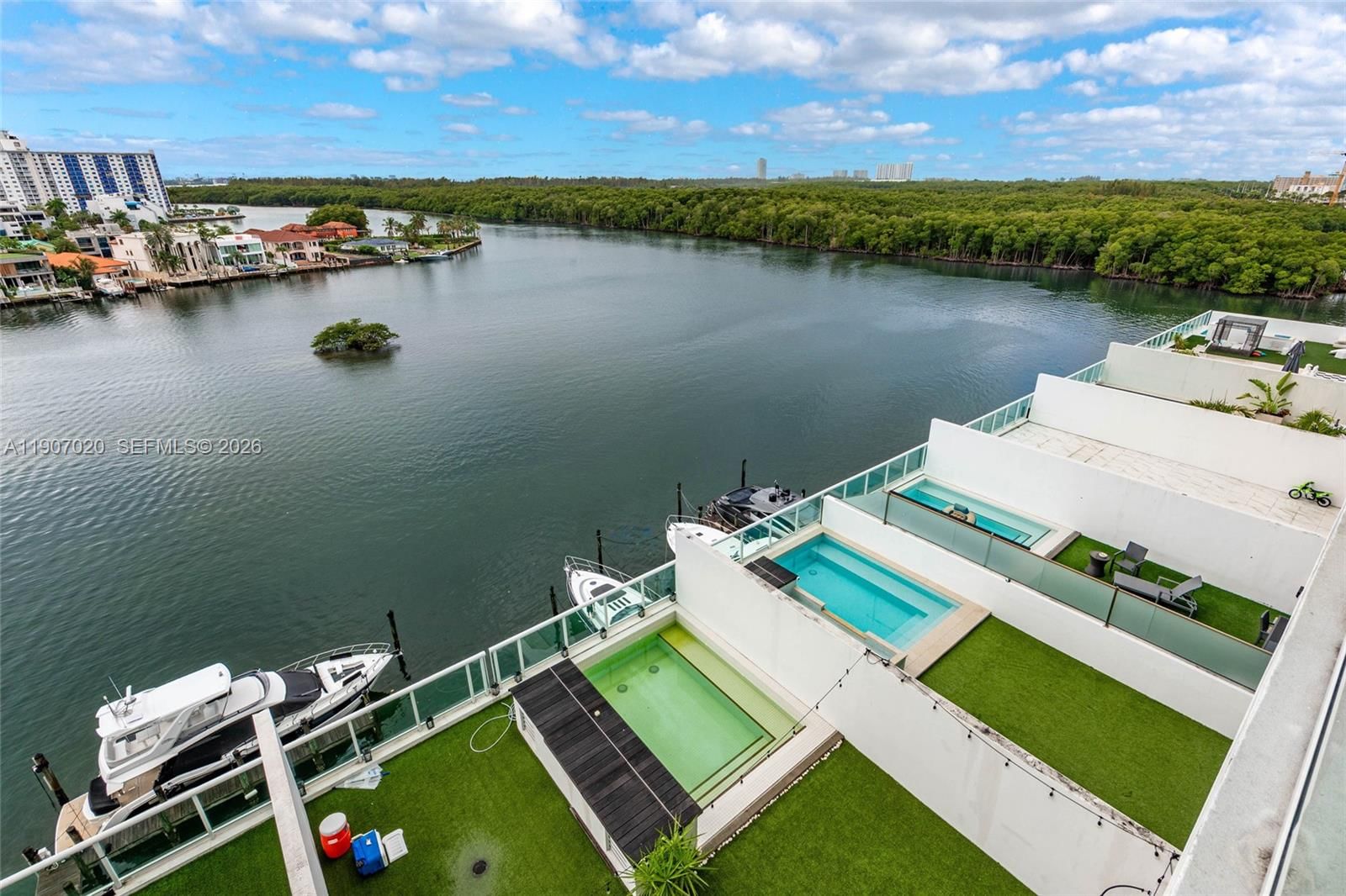 Real estate property located at 400 Sunny Isles Blvd #906, Miami-dade, 400 Sunny Isles Condo Wes, Sunny Isles Beach, FL