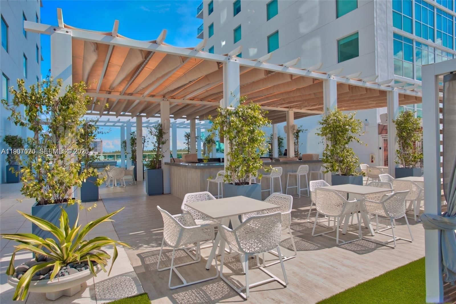 Real estate property located at 400 Sunny Isles Blvd #906, Miami-dade, 400 Sunny Isles Condo Wes, Sunny Isles Beach, FL