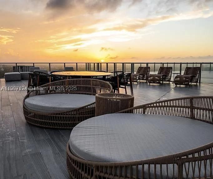 Real estate property located at 851 1st Ave #4811, Miami-dade, Paramount Miami Worldcent, Miami, FL
