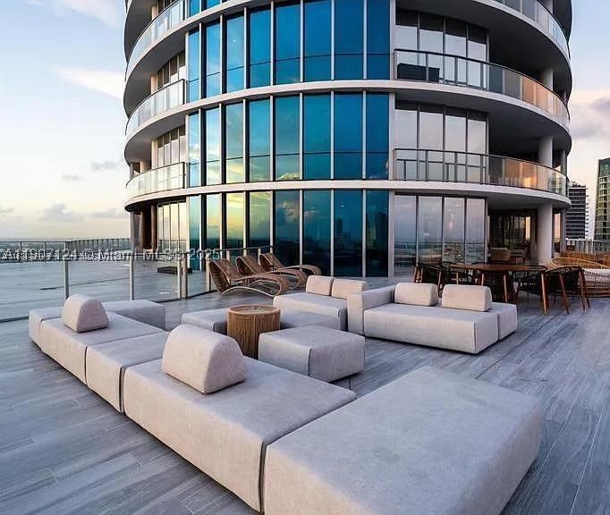 Real estate property located at 851 1st Ave #4811, Miami-dade, Paramount Miami Worldcent, Miami, FL