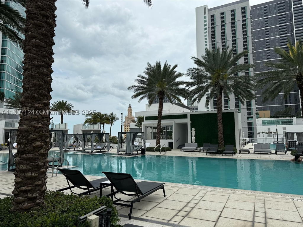 Real estate property located at 851 1st Ave #4811, Miami-dade, Paramount Miami Worldcent, Miami, FL