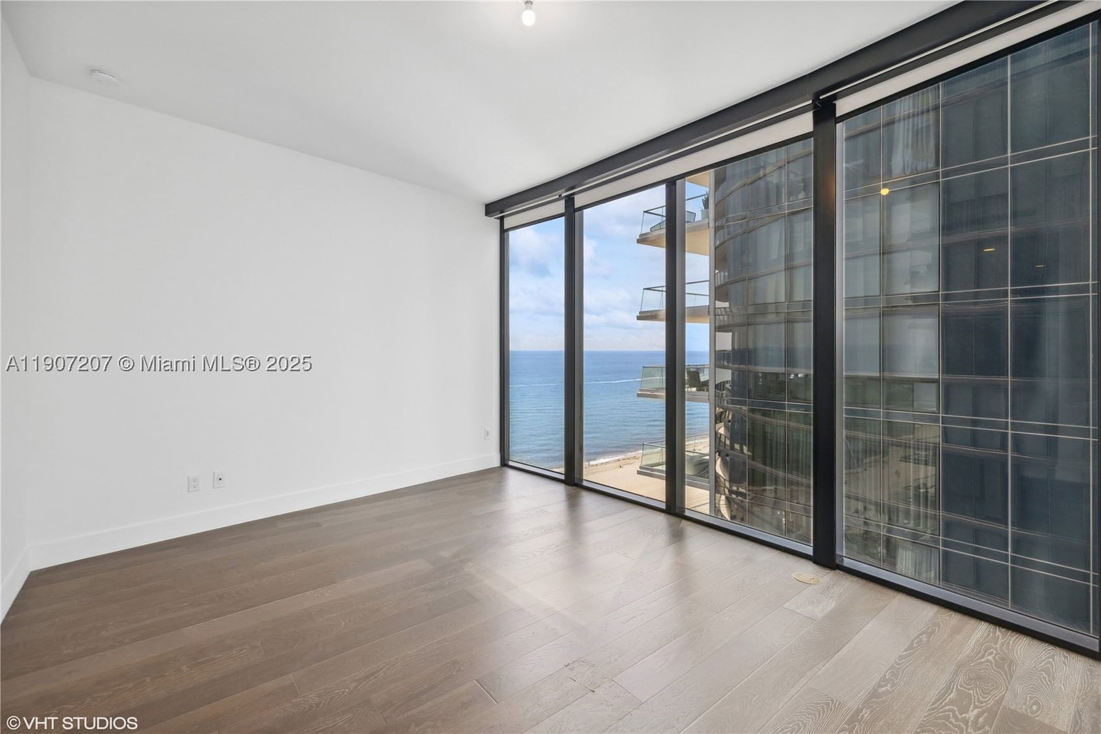 Real estate property located at 18555 Collins Ave #1101, Miami-dade, 18555 Collins Avenue Cond, Sunny Isles Beach, FL