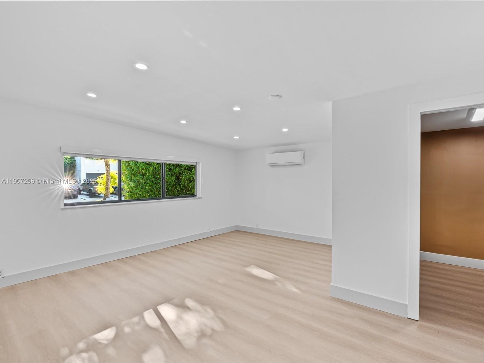 Real estate property located at 19461 22nd Rd, Miami-dade, Sky Lake, North Miami Beach, FL