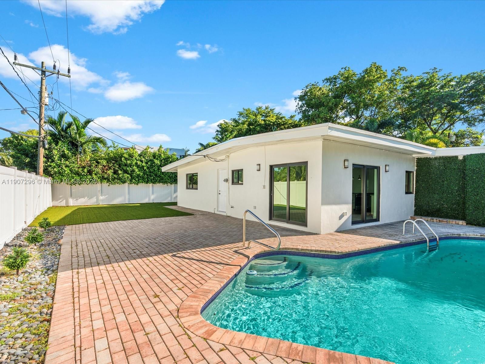 Real estate property located at 19461 22nd Rd, Miami-dade, Sky Lake, North Miami Beach, FL