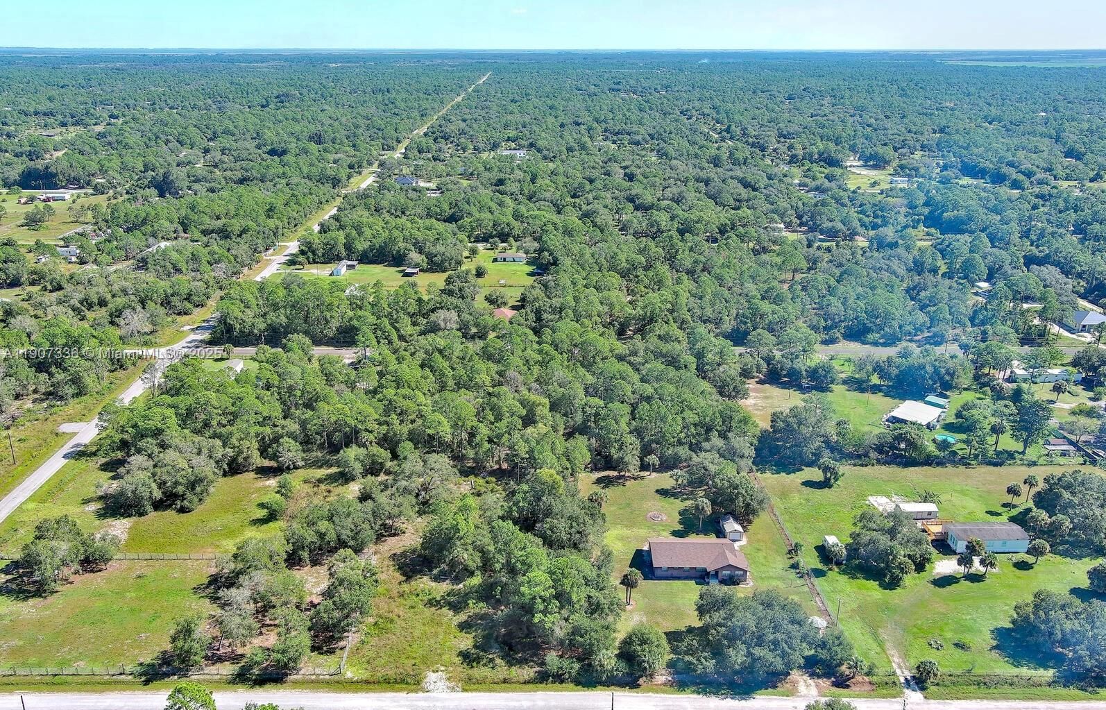 Real estate property located at 325 Estribo St, Hendry, Montura Ranch, Clewiston, FL