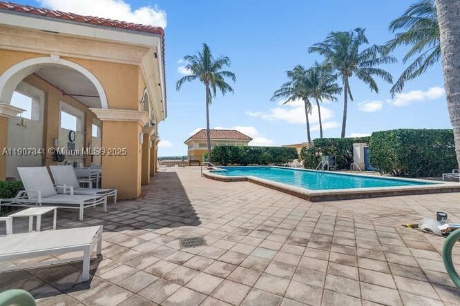 Real estate property located at 403 Sapodilla Ave #104, Palm Beach, Metropolitan Condo, West Palm Beach, FL