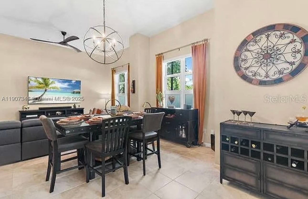 Real estate property located at 403 Sapodilla Ave #104, Palm Beach, Metropolitan Condo, West Palm Beach, FL
