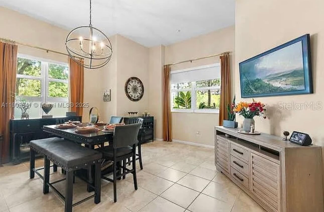 Real estate property located at 403 Sapodilla Ave #104, Palm Beach, Metropolitan Condo, West Palm Beach, FL