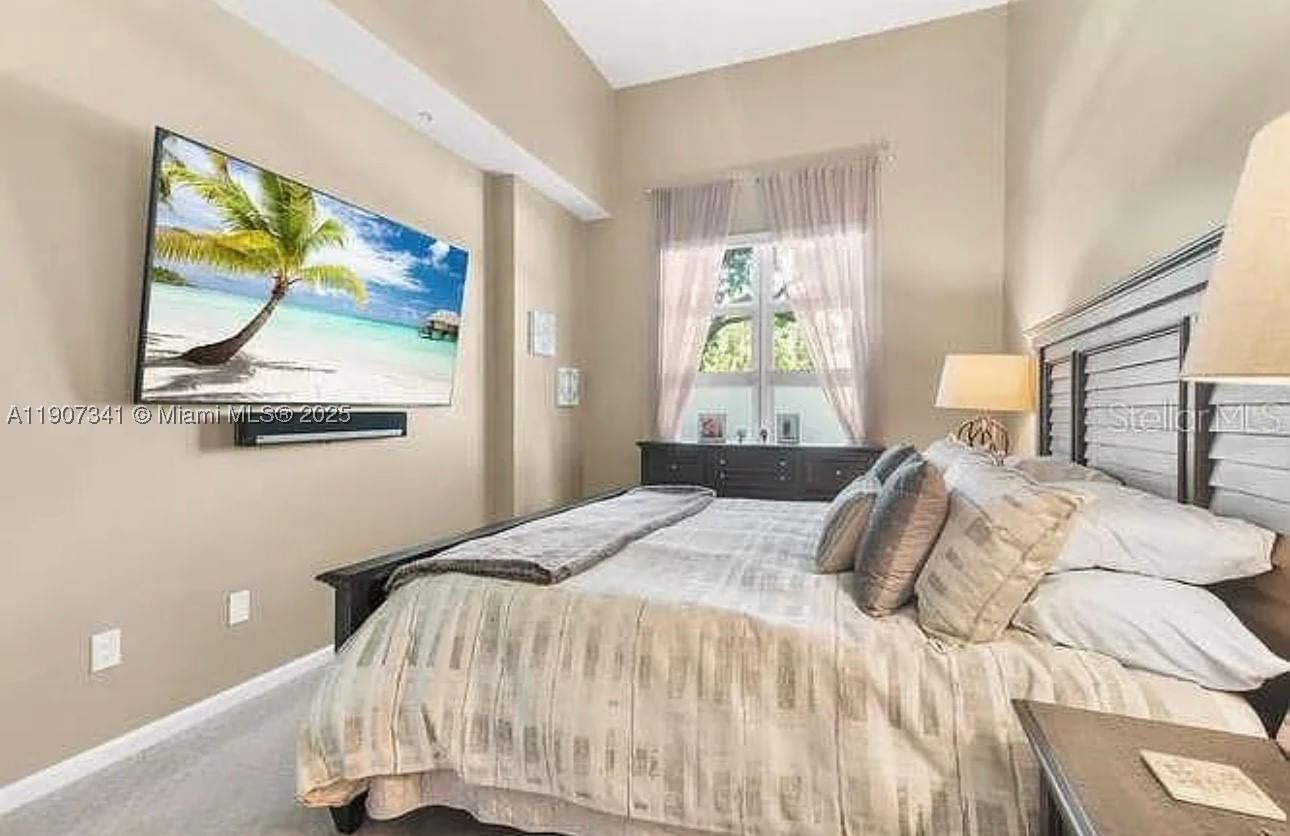 Real estate property located at 403 Sapodilla Ave #104, Palm Beach, Metropolitan Condo, West Palm Beach, FL