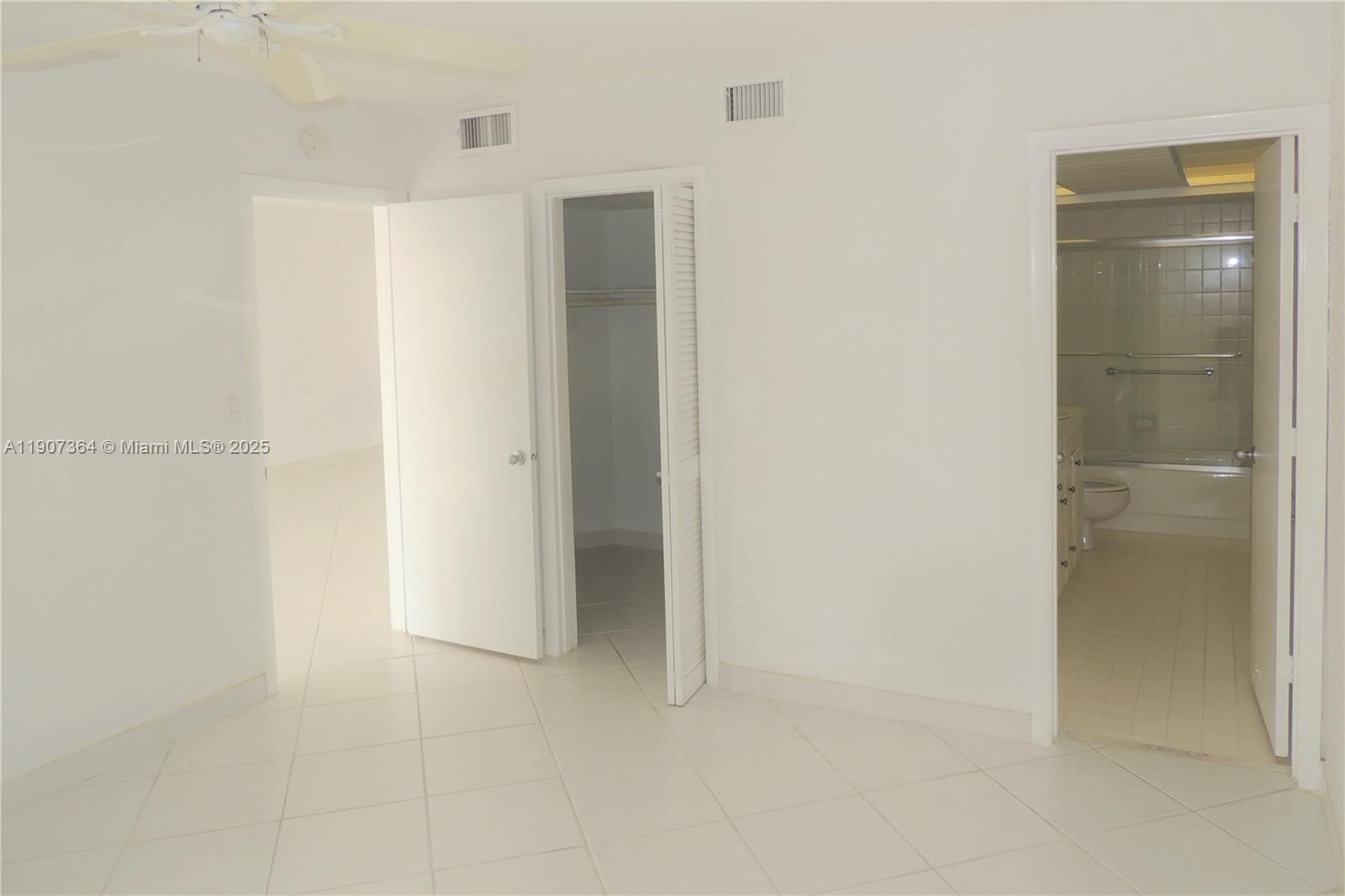 Real estate property located at 2970 16th Ave #413, Broward, River Shores Condo, Oakland Park, FL