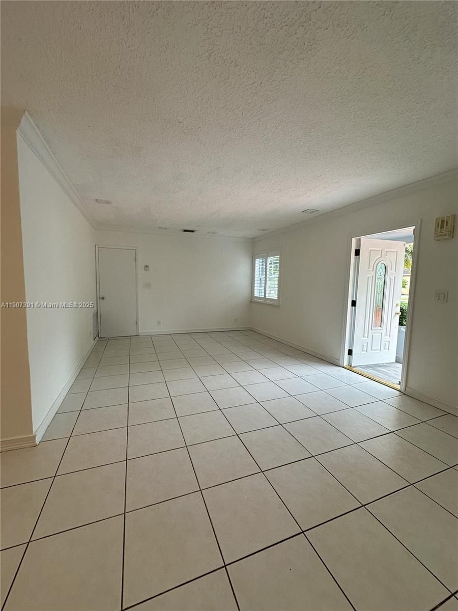Real estate property located at 8331 38th St, Miami-dade, Tropical Gardens, Miami, FL