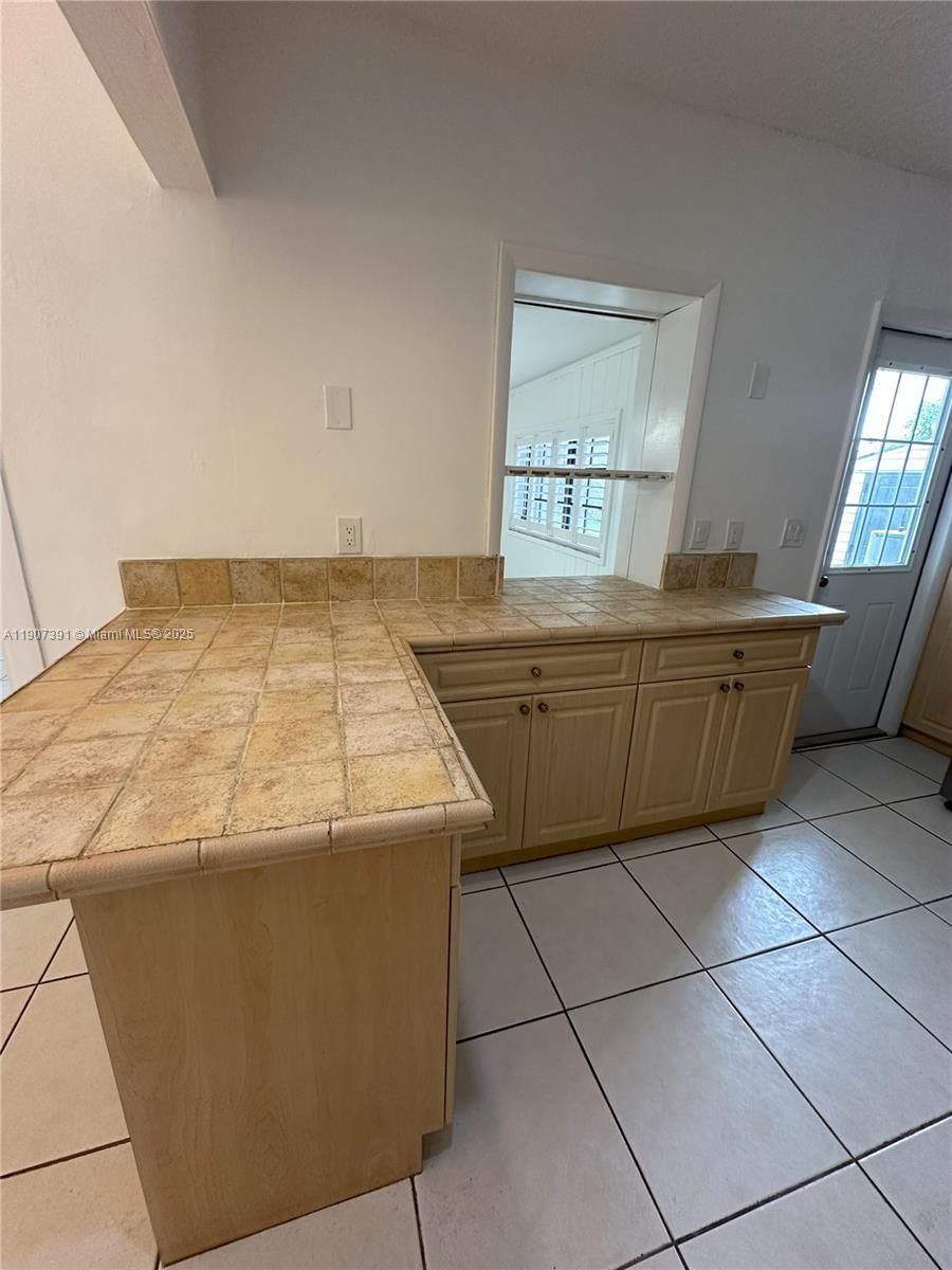 Real estate property located at 8331 38th St, Miami-dade, Tropical Gardens, Miami, FL