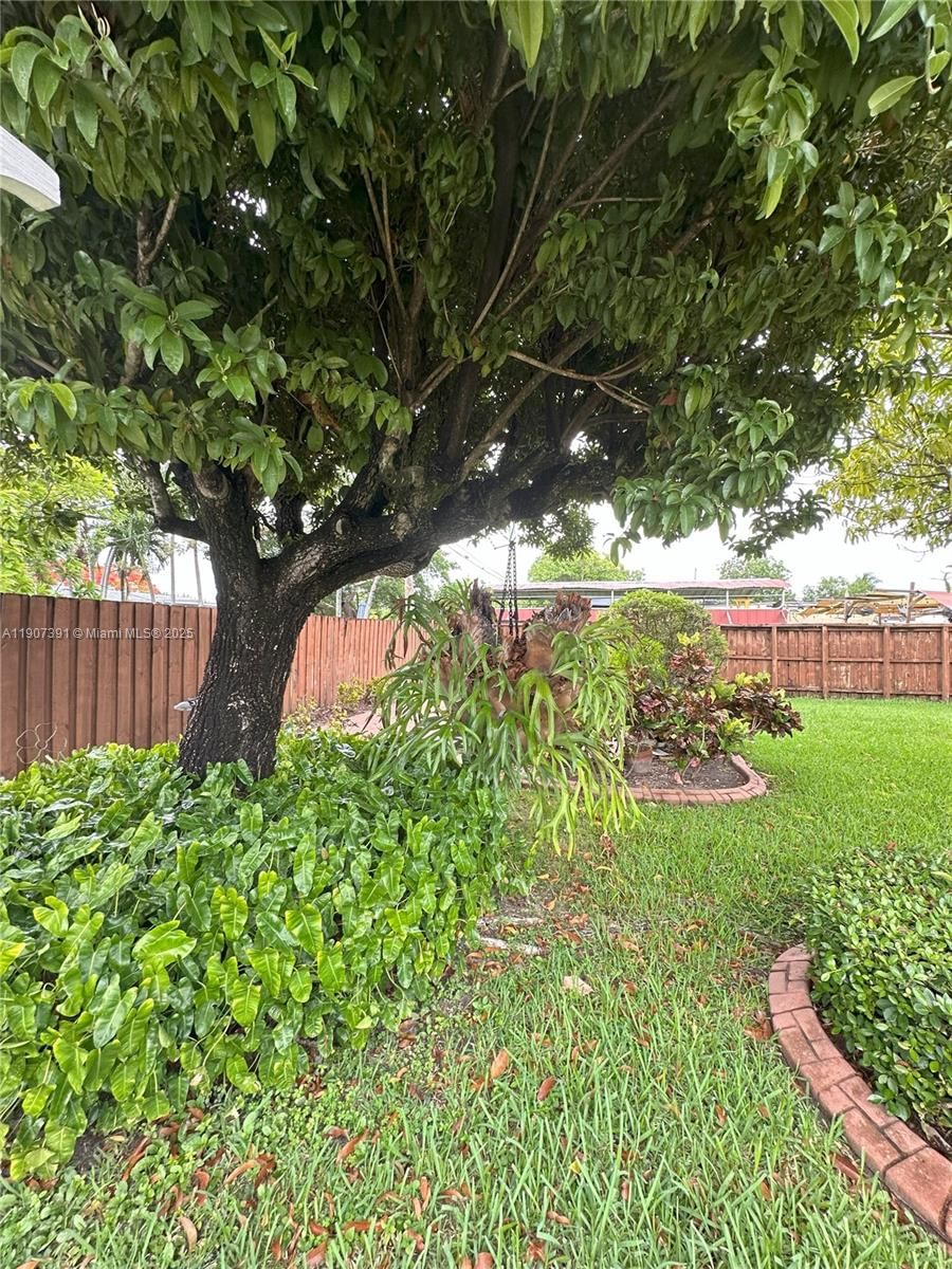 Real estate property located at 8331 38th St, Miami-dade, Tropical Gardens, Miami, FL
