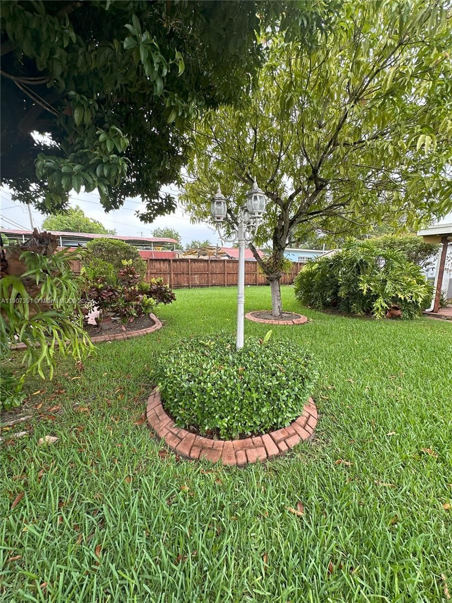 Real estate property located at 8331 38th St, Miami-dade, Tropical Gardens, Miami, FL